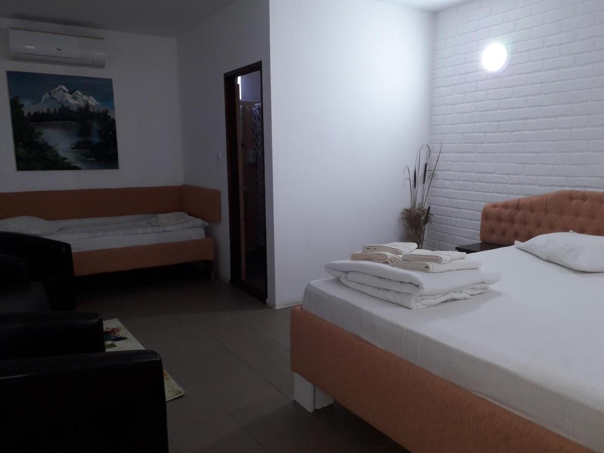 Casa Chitu Guest House Murighiol Exterior photo